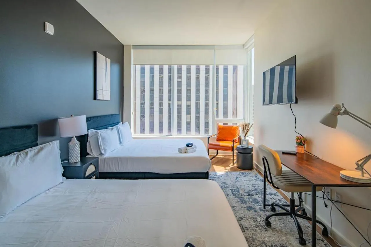 피닉스 Luxury 28Th Floor High Rise, Gym, Parking, Pool, Golf 아파트 0*,  미국